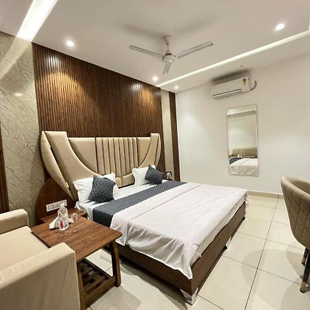Hotel Platinum Inn Ludhiana Exterior photo